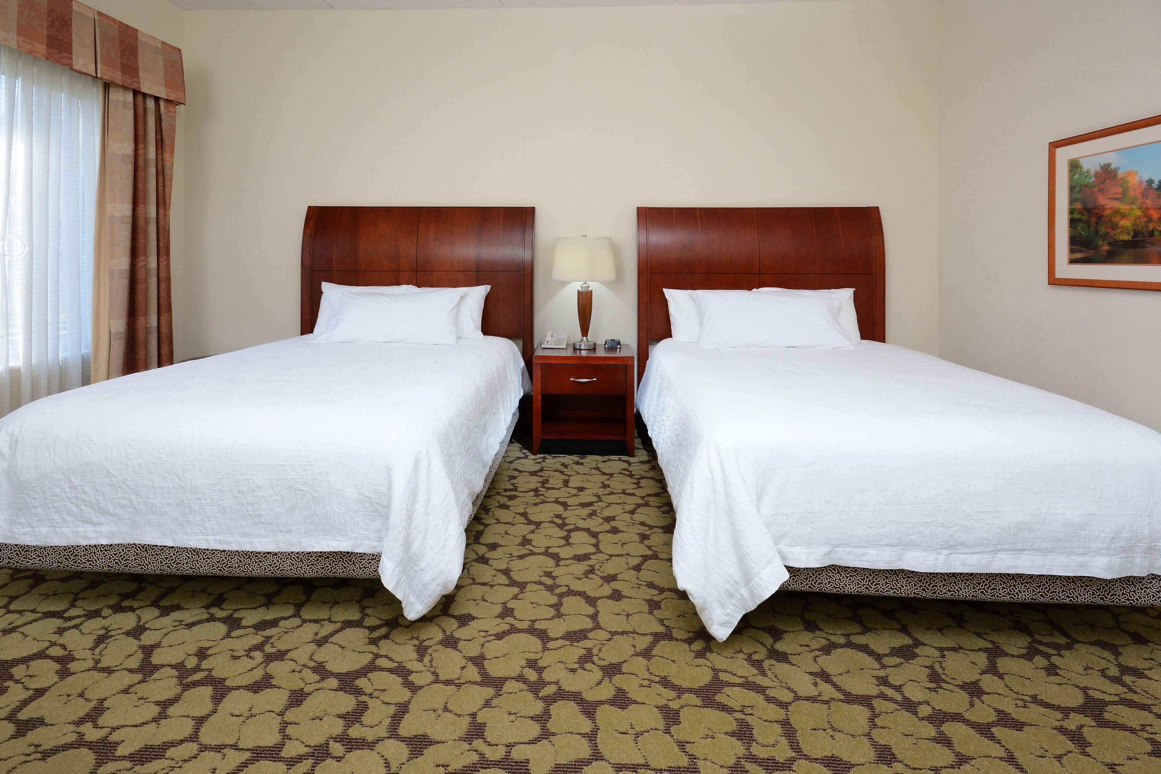 Hilton Garden Inn Greensboro Bagian luar foto