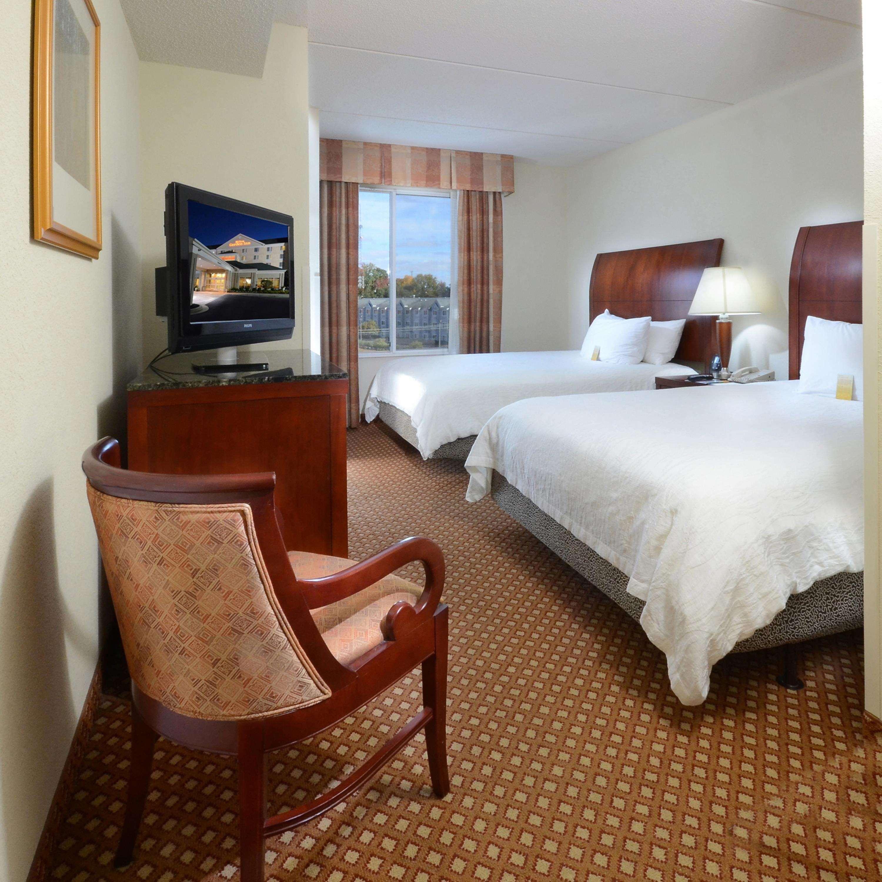 Hilton Garden Inn Greensboro Bagian luar foto