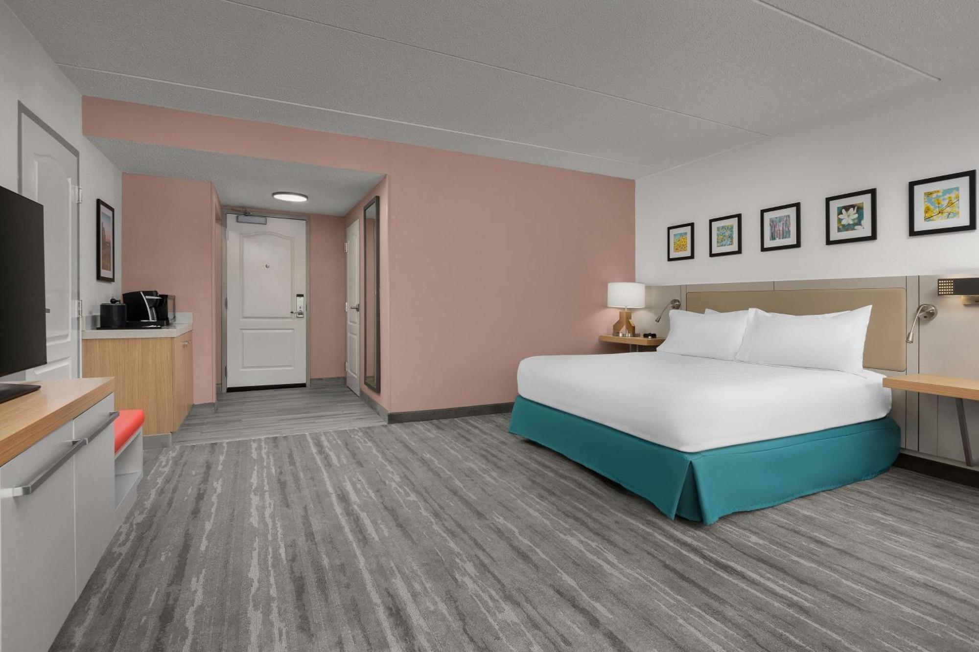 Hilton Garden Inn Greensboro Bagian luar foto