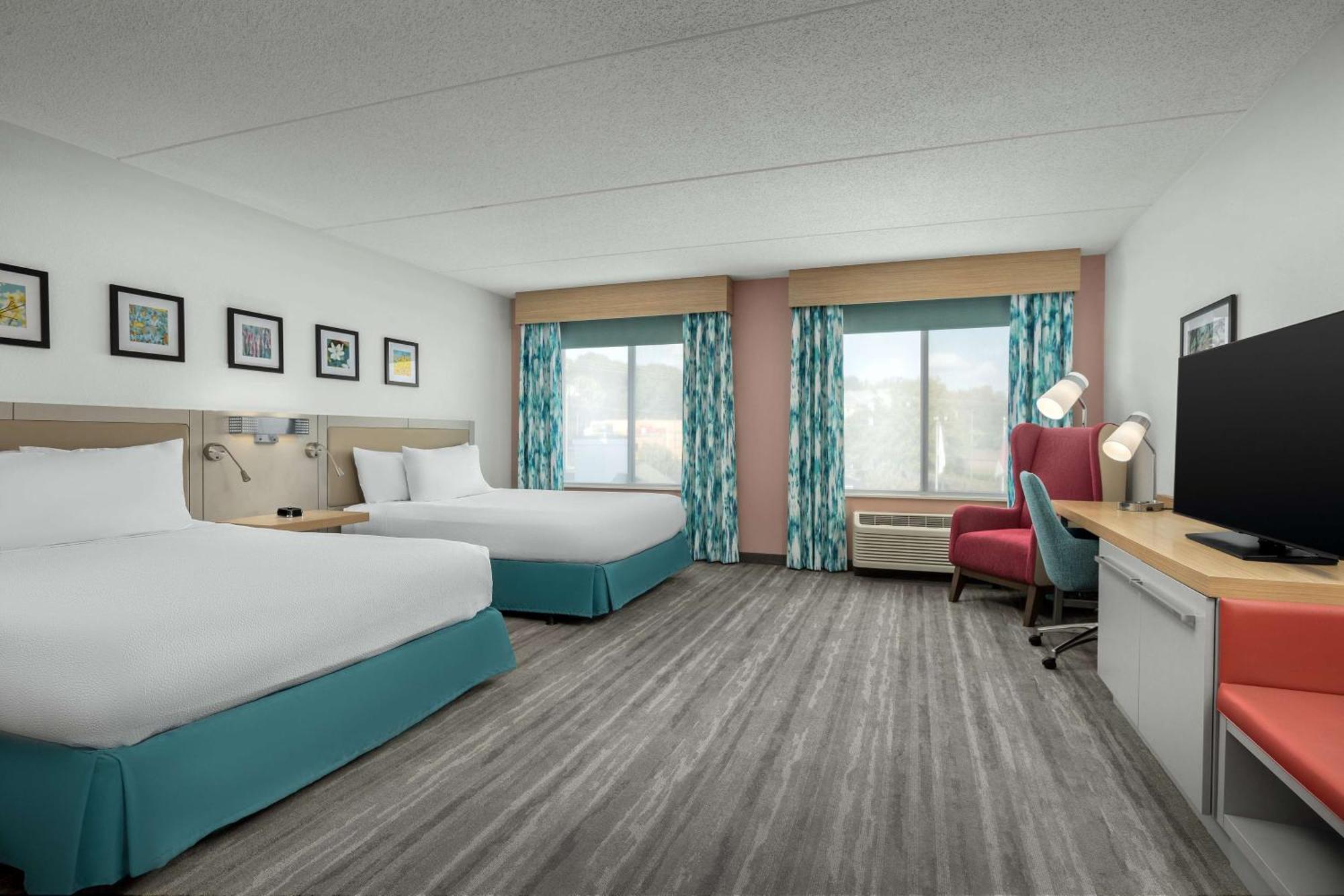 Hilton Garden Inn Greensboro Bagian luar foto